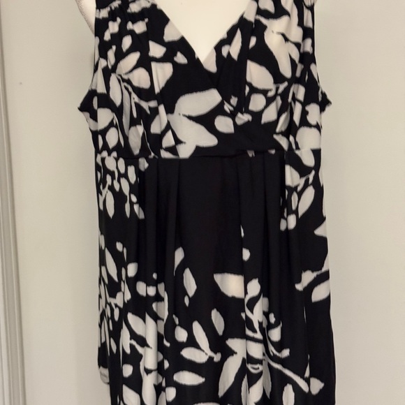 NWT Focus 2000 Black and White Patterned Sleeveless Top, size XL - Picture 1 of 7